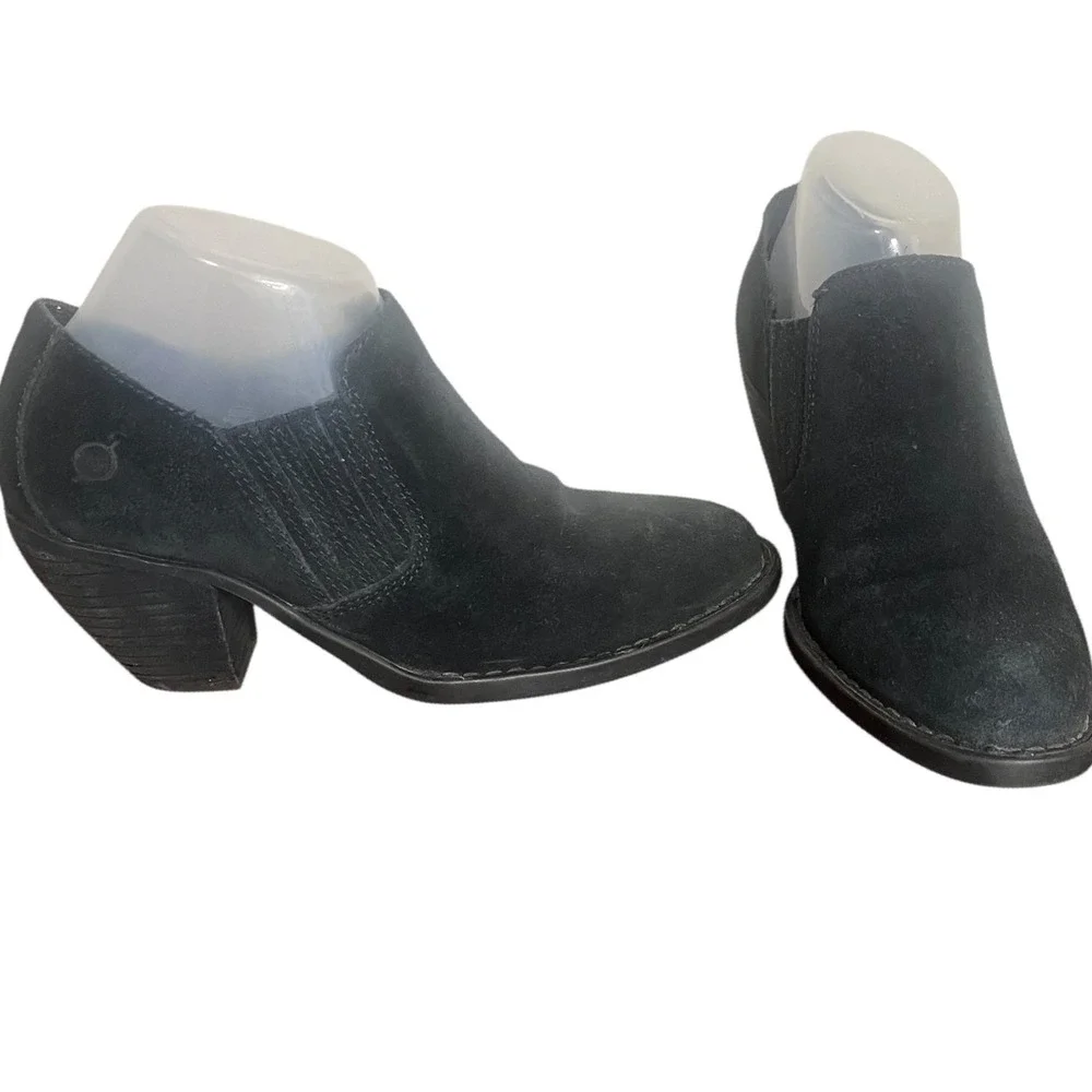 Born‎ Black Suede Leather Ankle Booties Heeled Pull On Women's Size 7.5